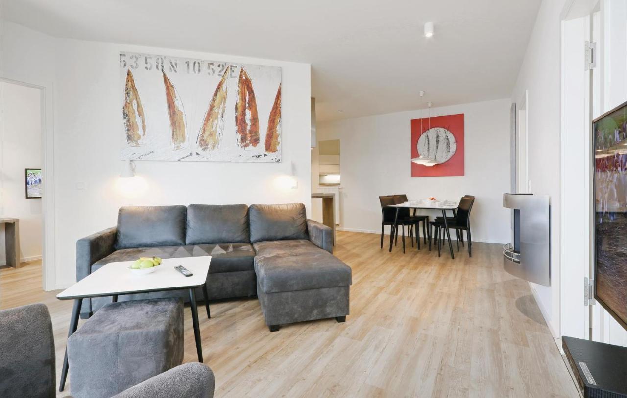 Cozy Apartment In Luebeck Travemuende With Sauna Bagian luar foto