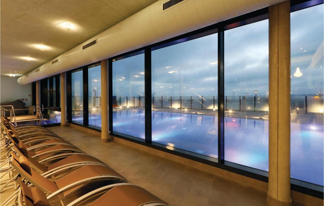 Cozy Apartment In Luebeck Travemuende With Sauna Bagian luar foto