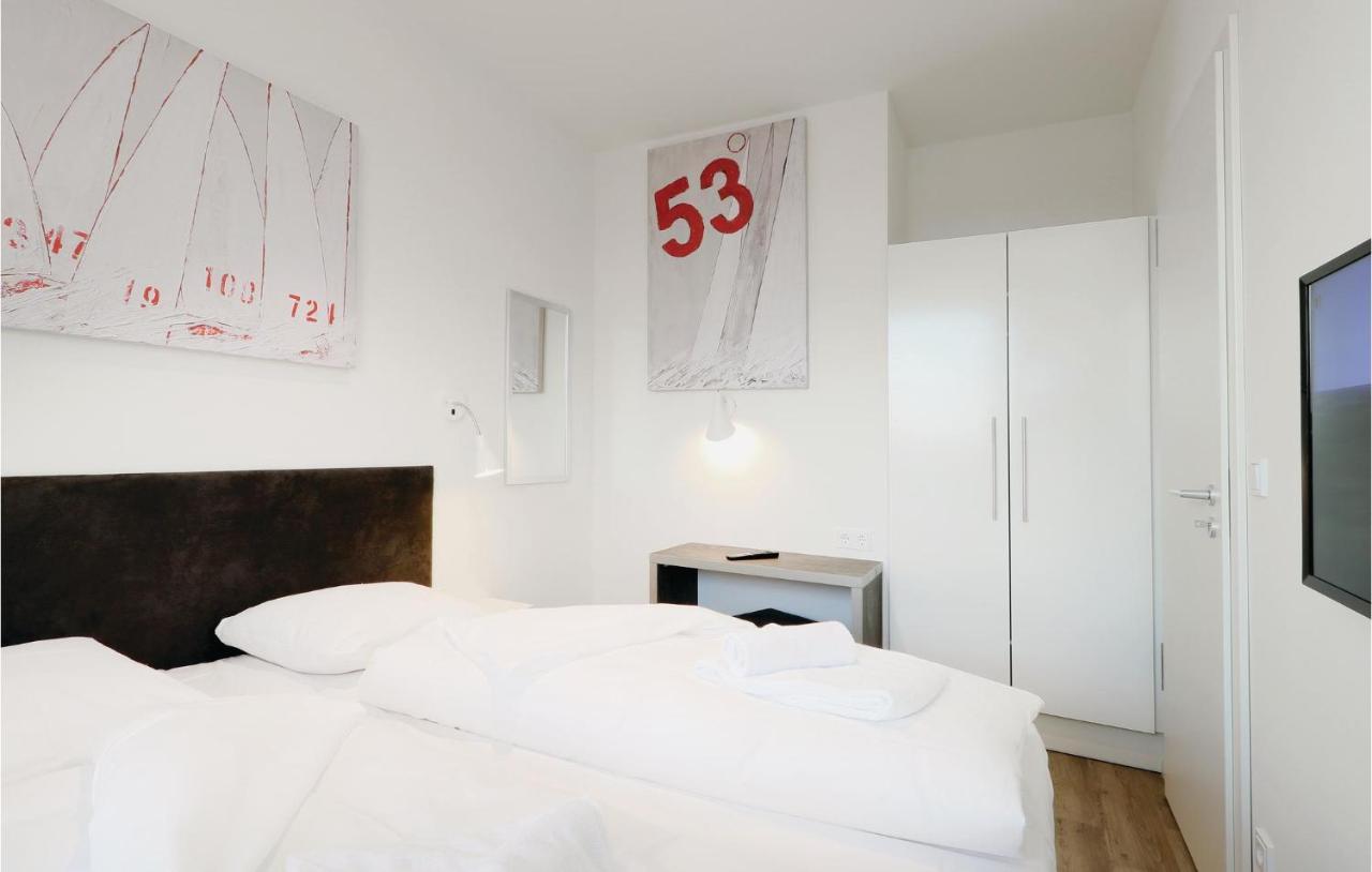 Cozy Apartment In Luebeck Travemuende With Sauna Bagian luar foto
